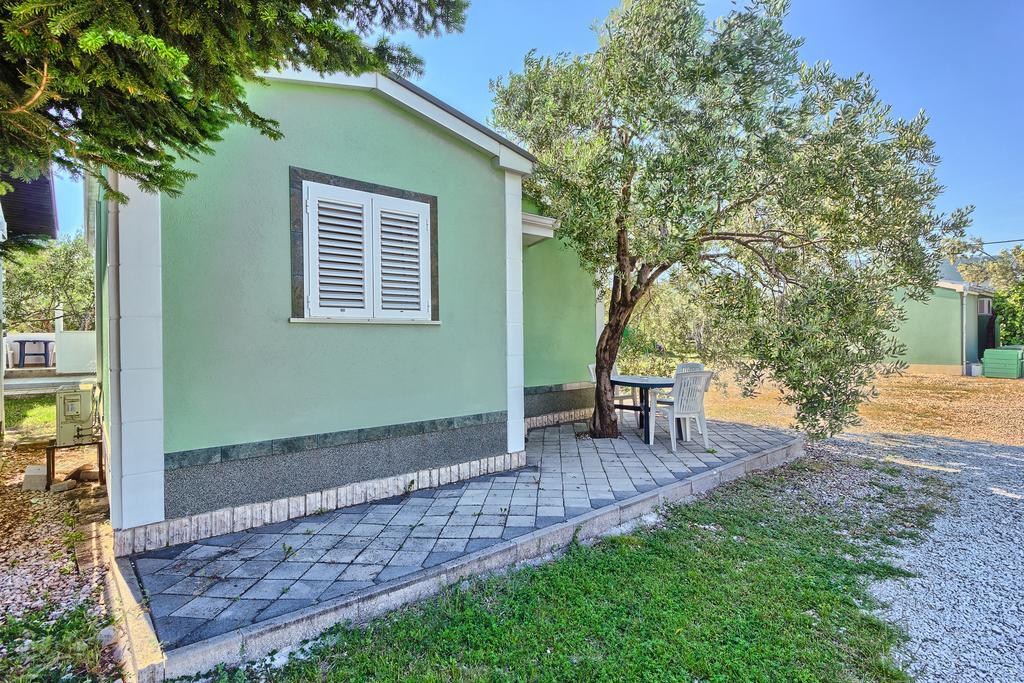 Apartments & Bungalows Ivanovic Каштела Экстерьер фото